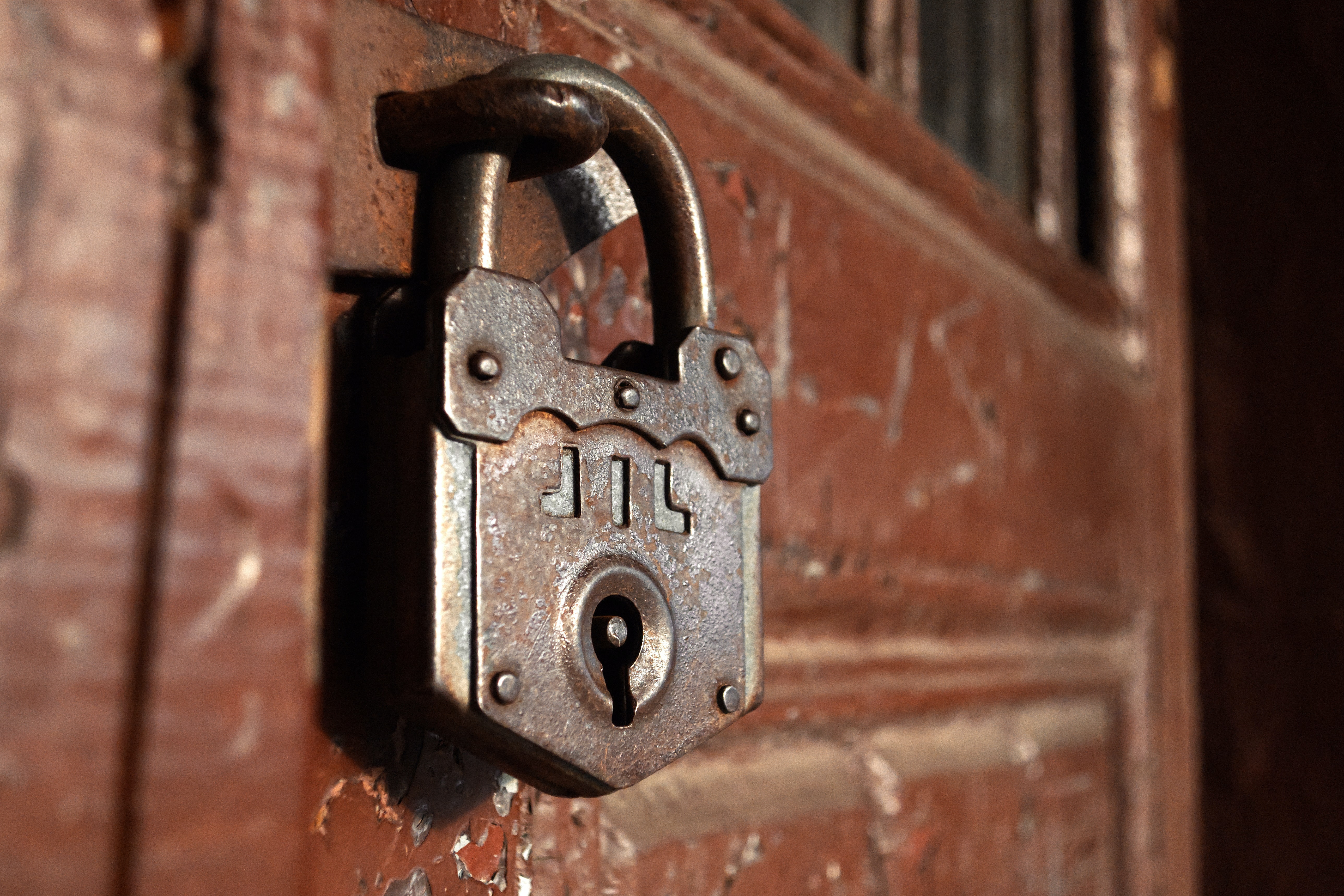 Lastpass rusty lock cover